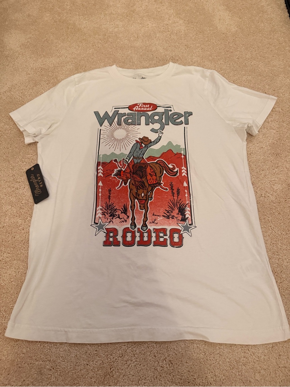 Wrangler Women’s White Rodeo Graphic Tee